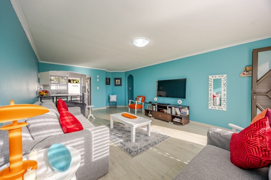 2 Bedroom Property for Sale in Lakeside Western Cape